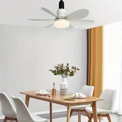 LysBreeze™ | Elegant lys og kølende luft i én smart loftlampe.