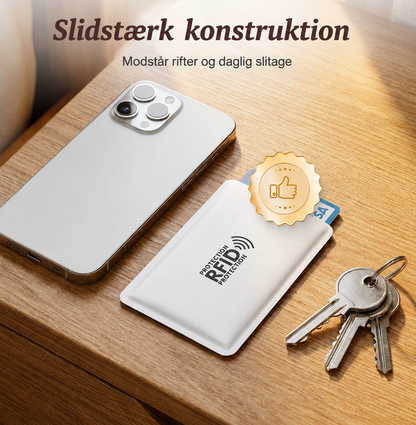 SlimShield™ RFID Kortholder Beskytter dine kort mod trådløst tyveri.